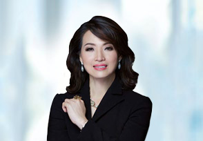 Khun Jareeporn Jarukornsakul