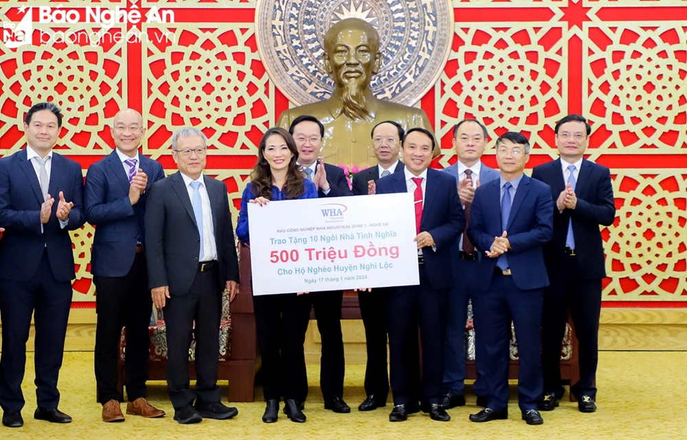 WHA Group presents a donation to Nghi Loc district, Nghe An province