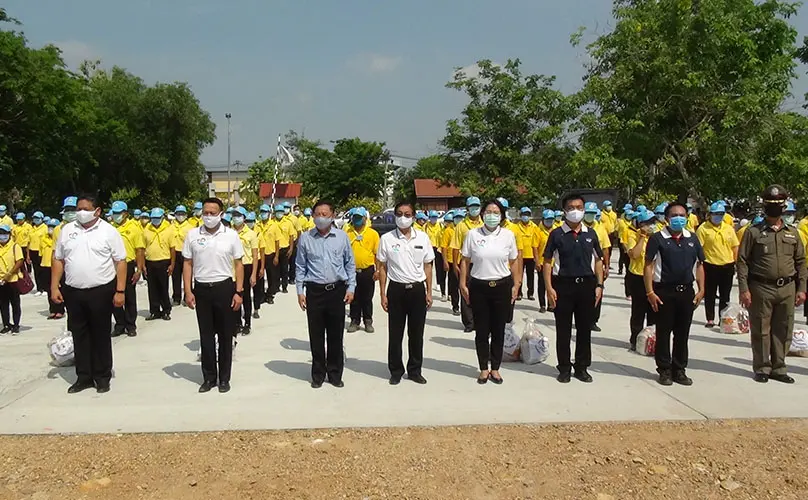 COOPERATION WITH CUSTOMERS